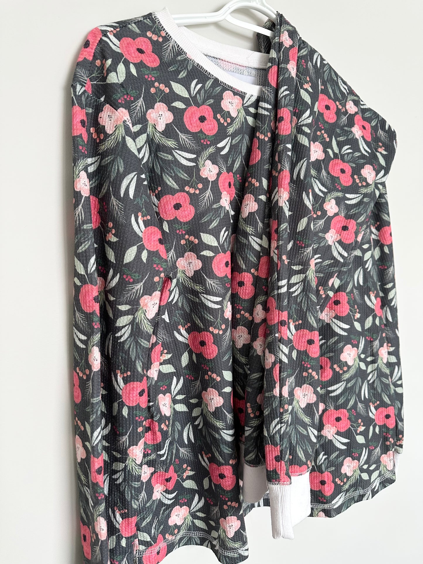 Women’s Mad Collection - Mad About Style Dark Green Floral Two Piece Long Sleeve & Pants PJ Set (Large)