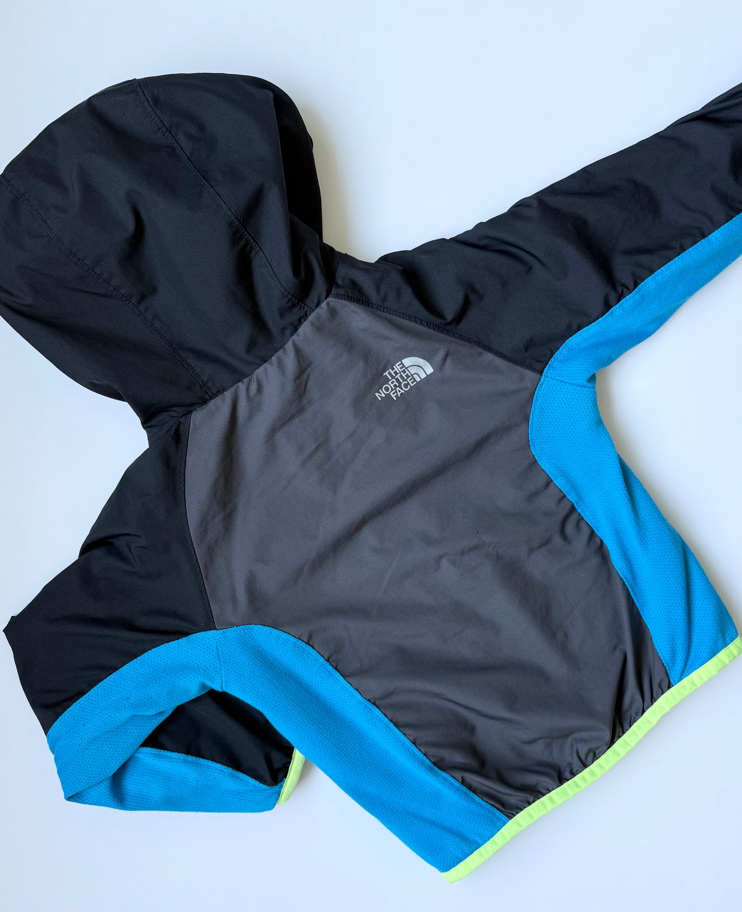 The North Face Black & Blue Reversible Grizzly Peak Wind Jacket (3T)