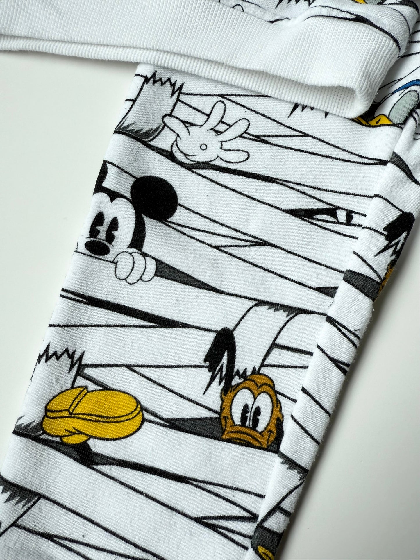 Disney Mickey & Friends White Mummy Characters Sweater & Pants Matching Set (2T)