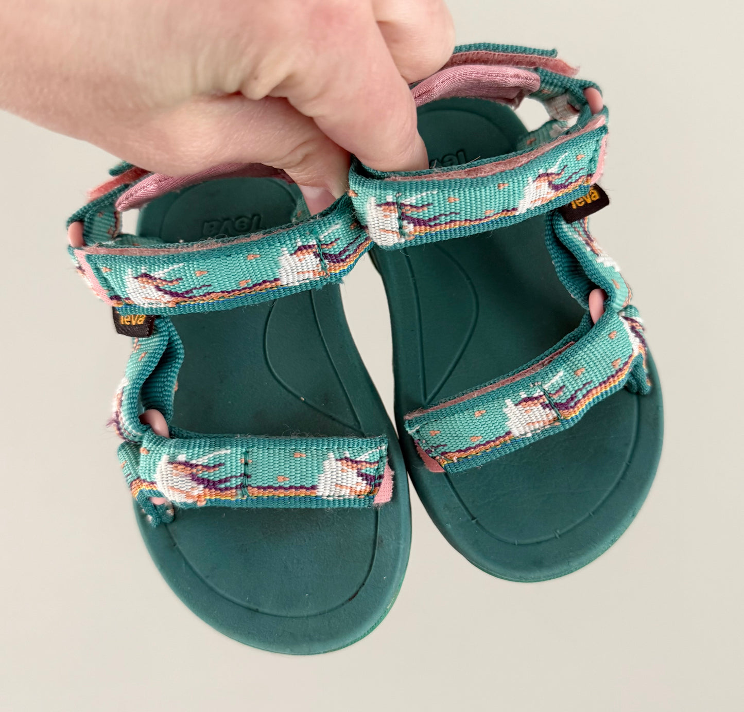 Teva Turquoise & Pink Unicorn Hurricane XLT 2 Velcro Strap Sandals (5)