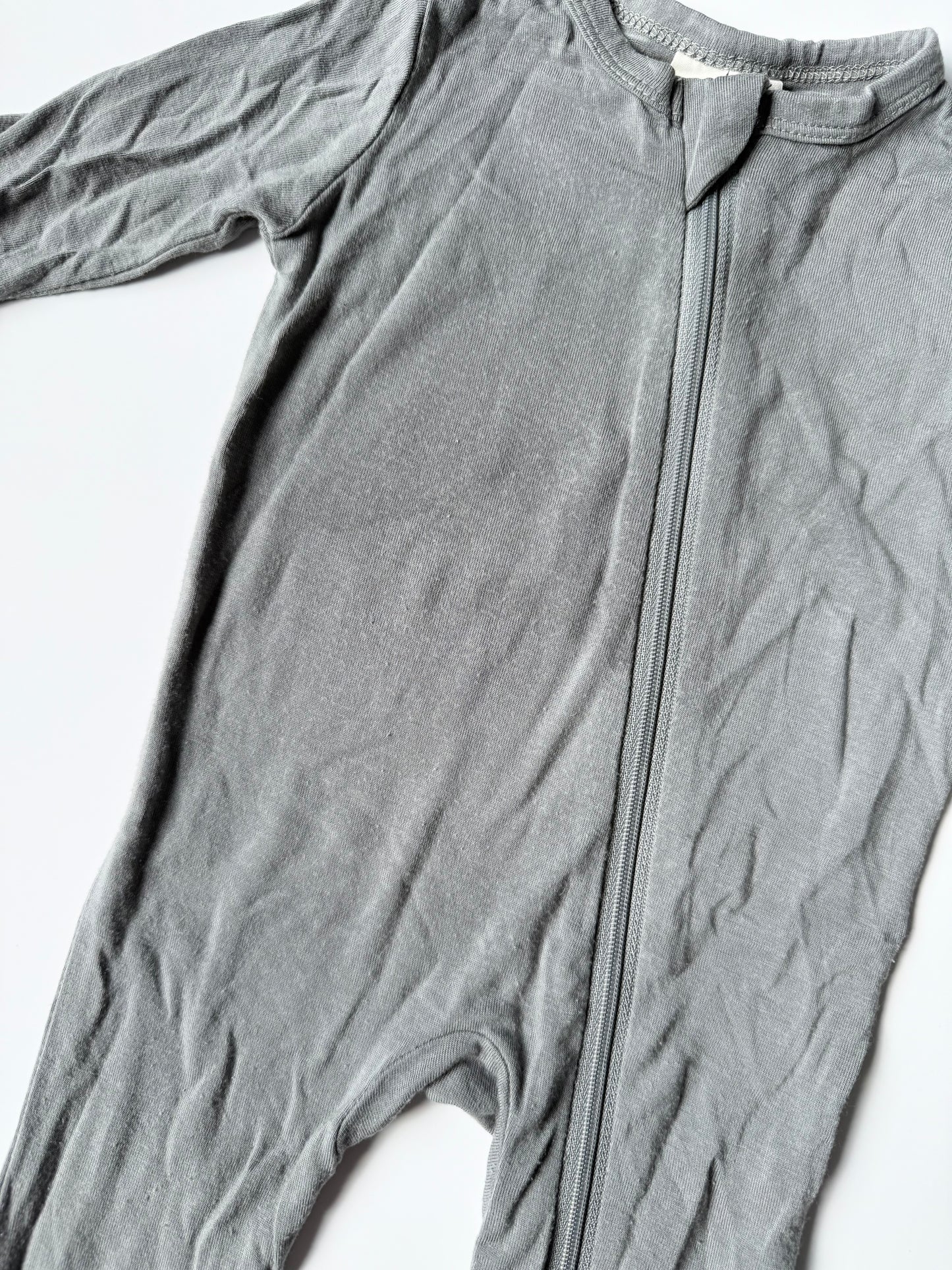 Kyte Charcoal Zipper Footie Sleeper (0-3 Months)