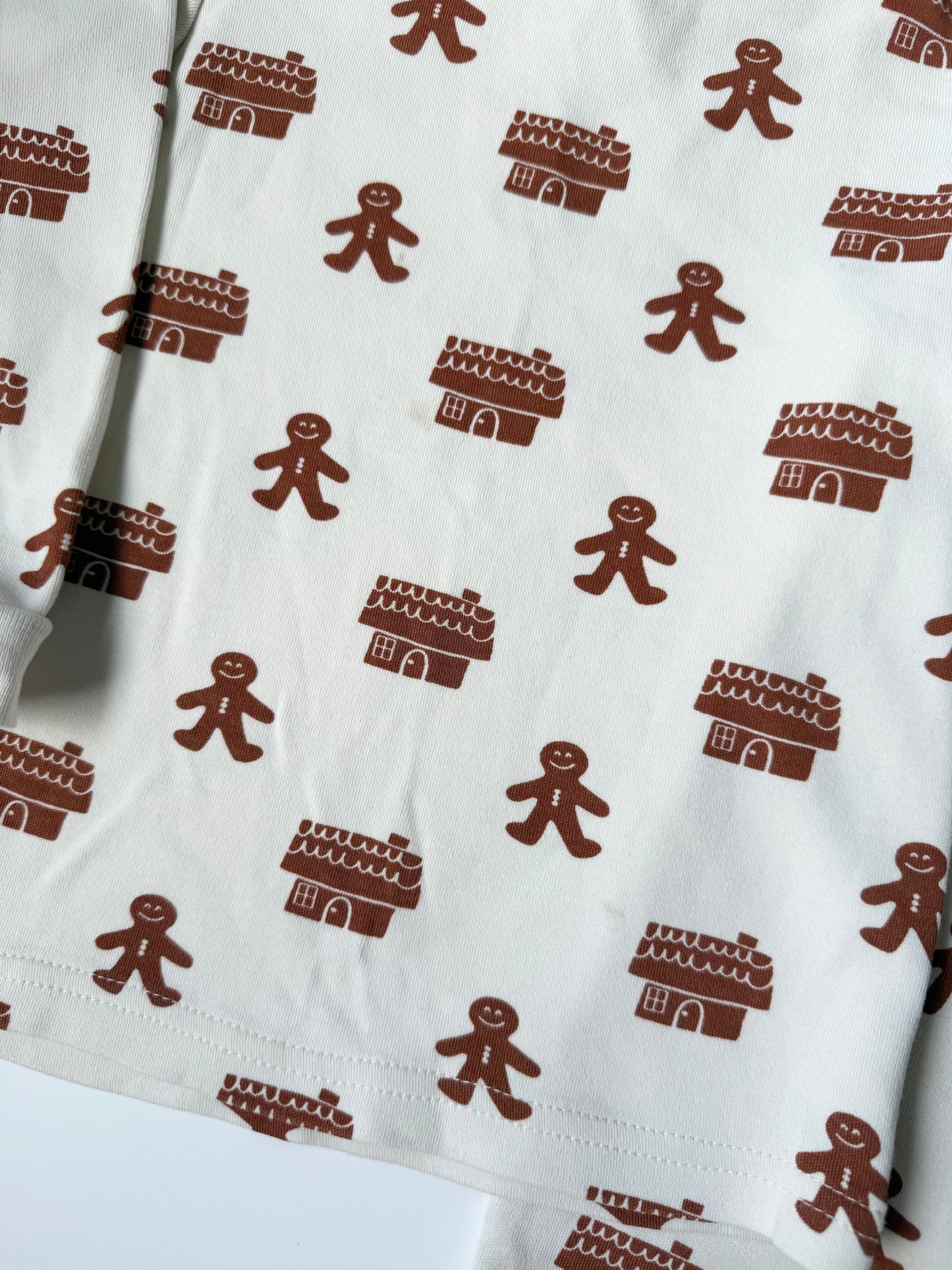 Parade Organics Gingerbread Men Two Piece PJ Set (2T)