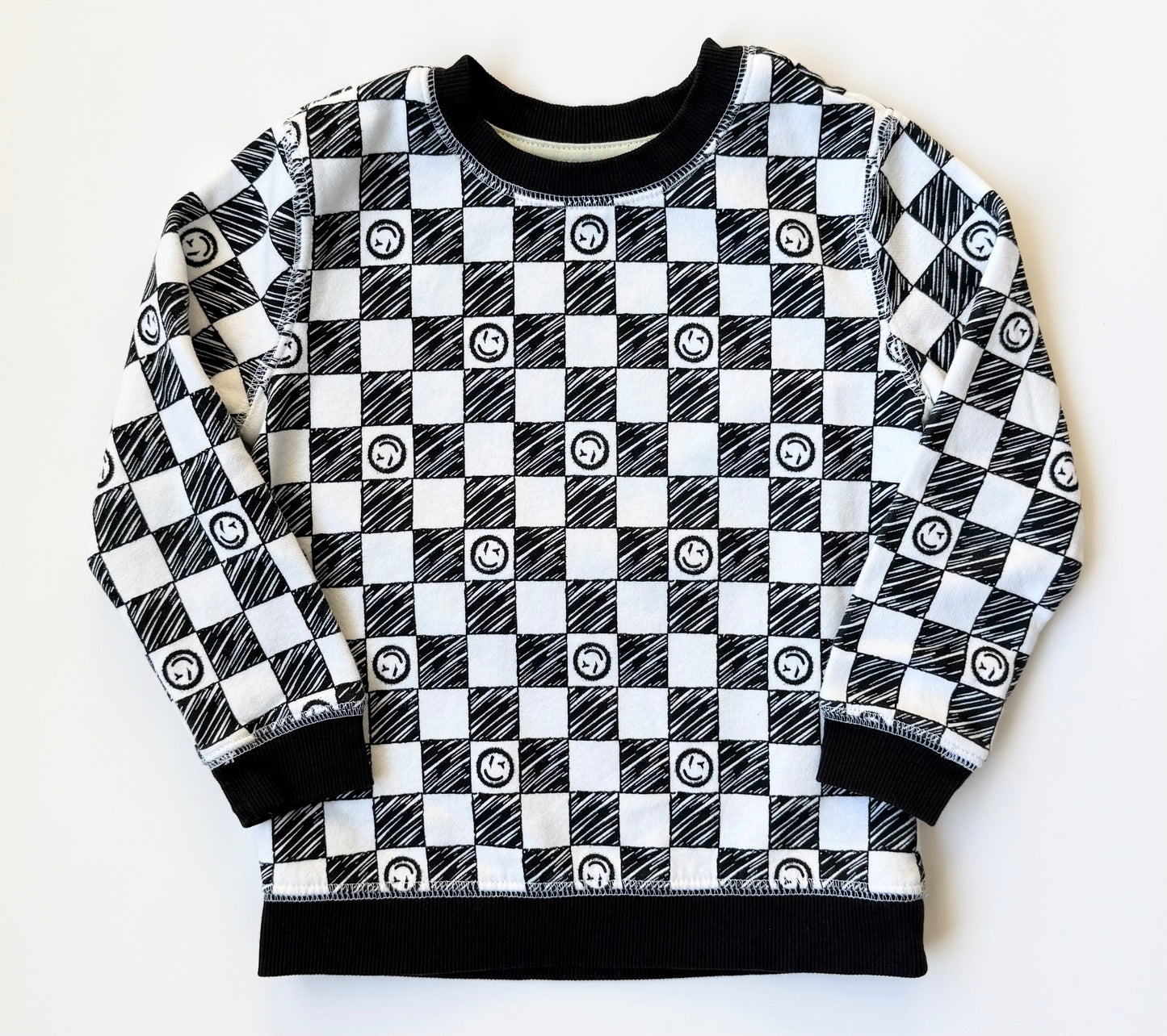 George Black & White Checkered Smiley Face Sweater (4T)