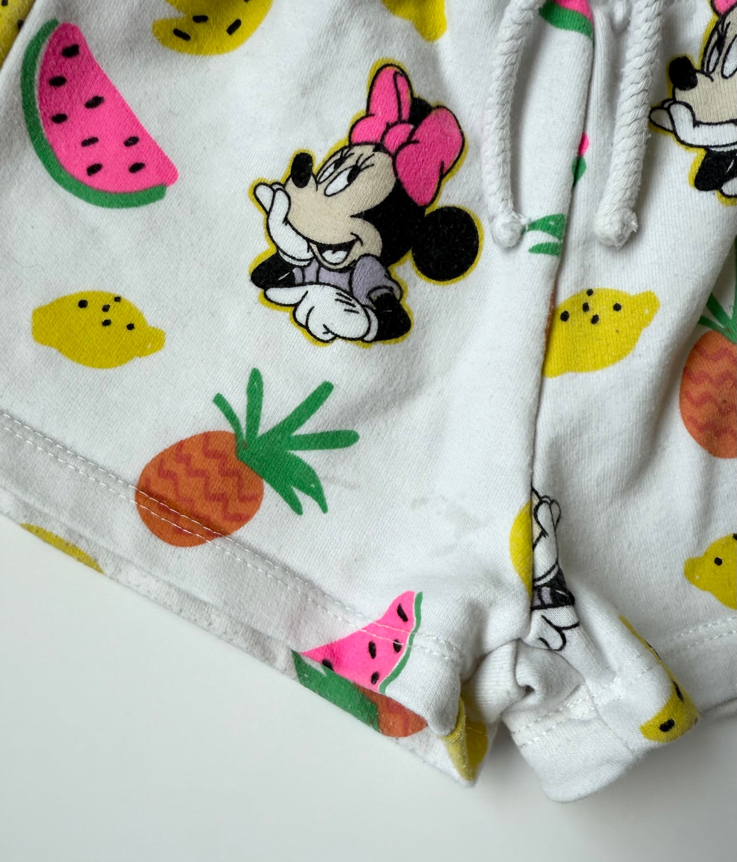 Zara Disney White Minnie & Fruits Sweat Shorts (2-3 Years)