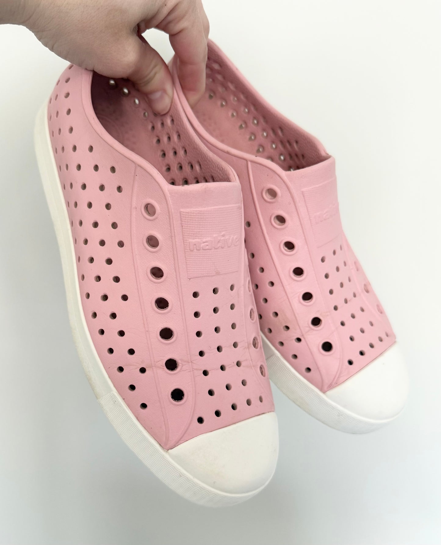 Unisex Native Jefferson Light Pink Slip Ons (W8/M6)