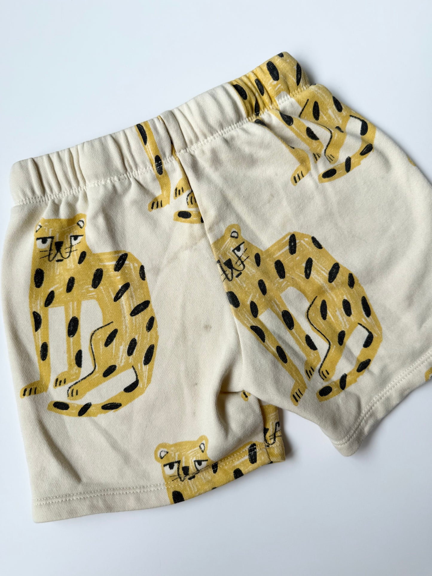 H&M Black & Yellow Leopard T-Shirt & Matching Shorts Set (2-4 Years)