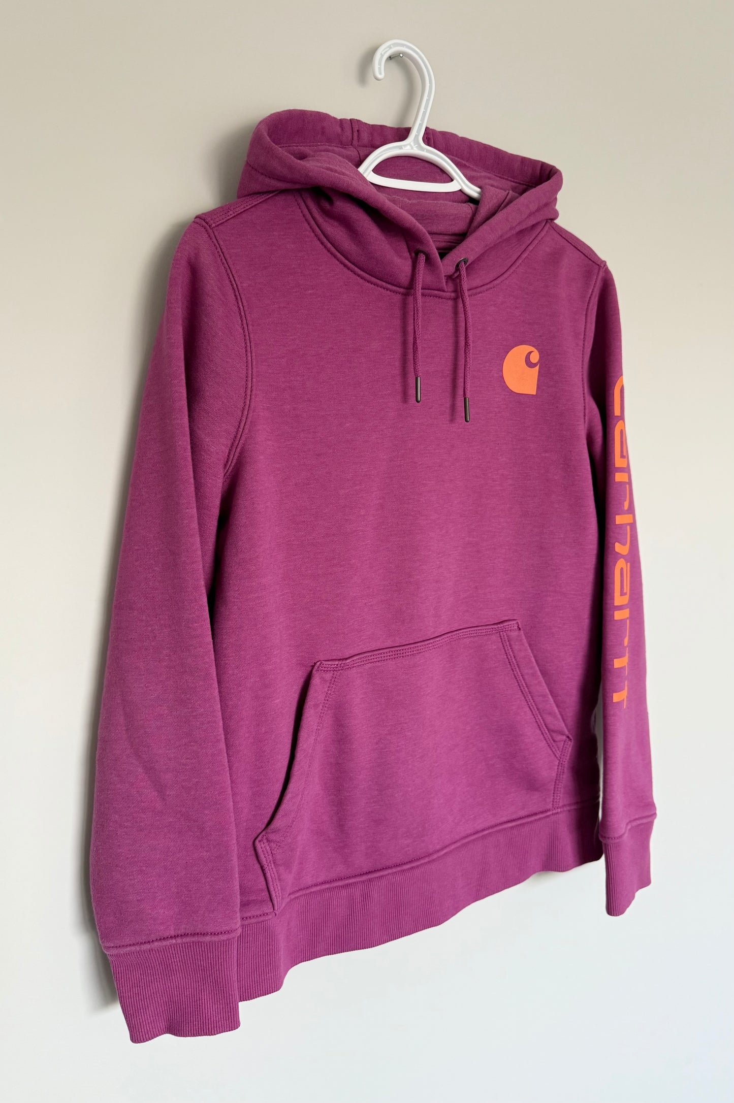 Women’s Carhartt Relaxed Fit Midweight Logo Sleeve Graphic Sweatshirt in Pink & Orange - Small (4-6)