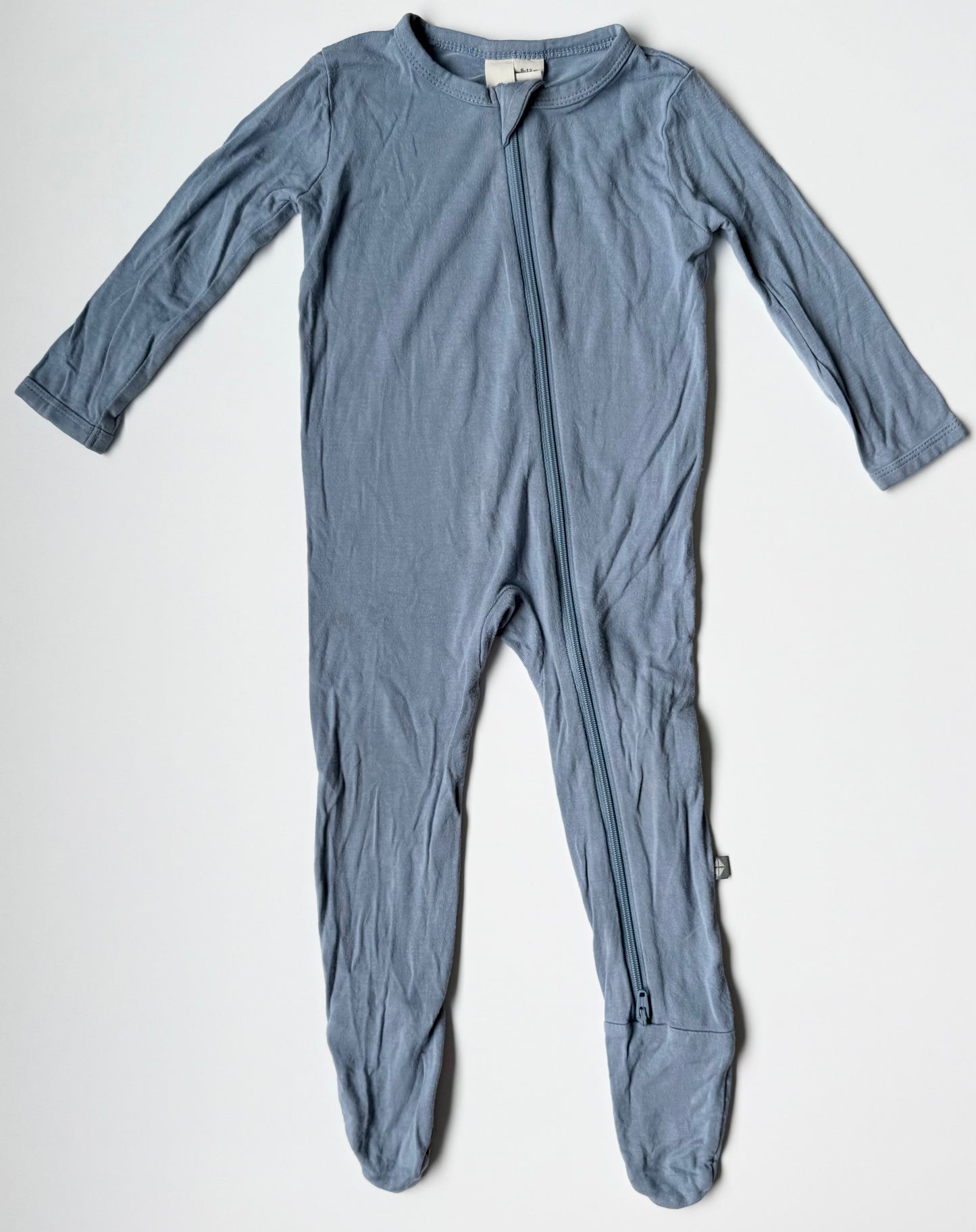 Kyte Slate Zipper Footie Sleeper (6-12 Months)