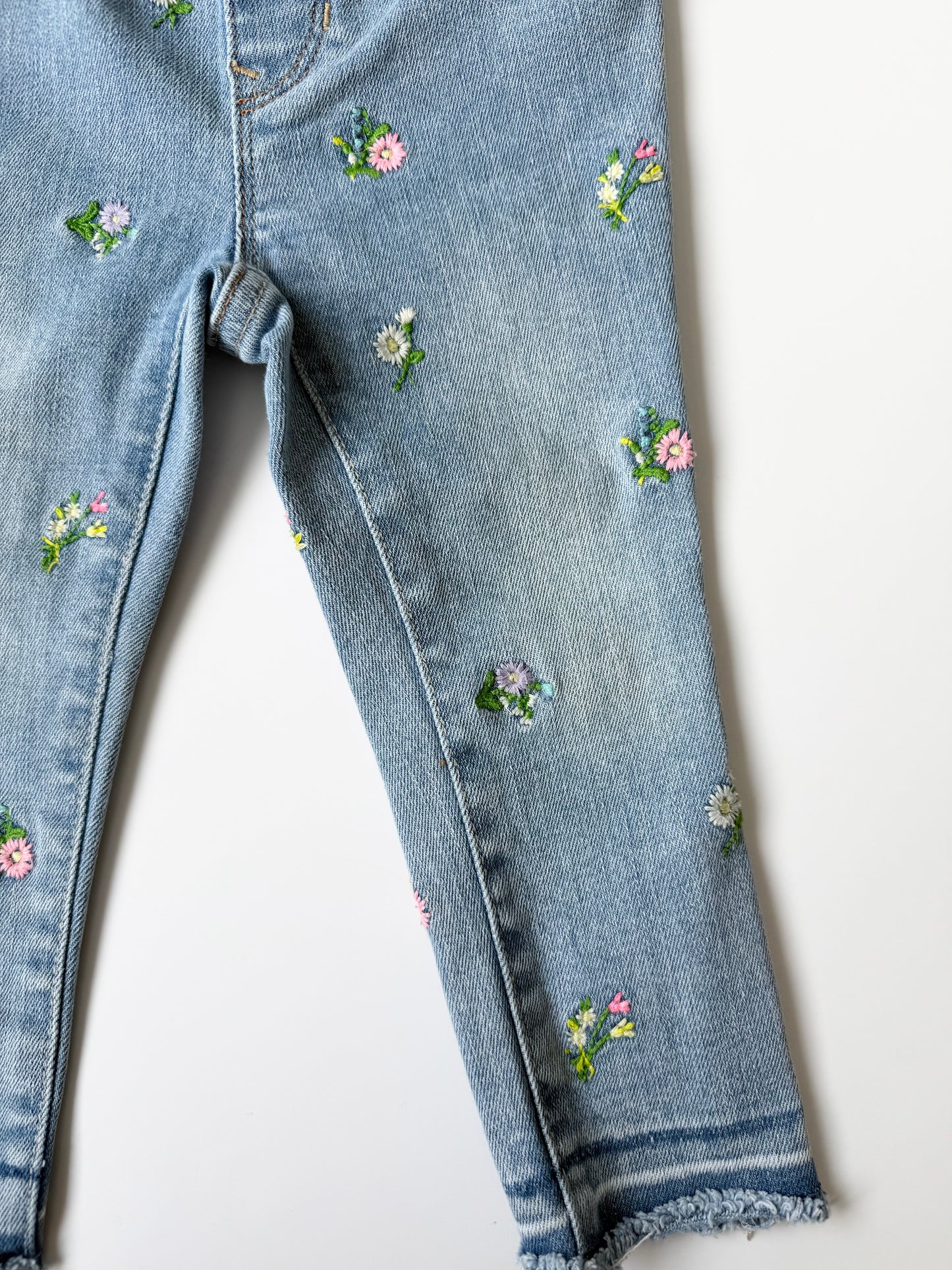 Baby Gap Spring Floral Jeans (2T)