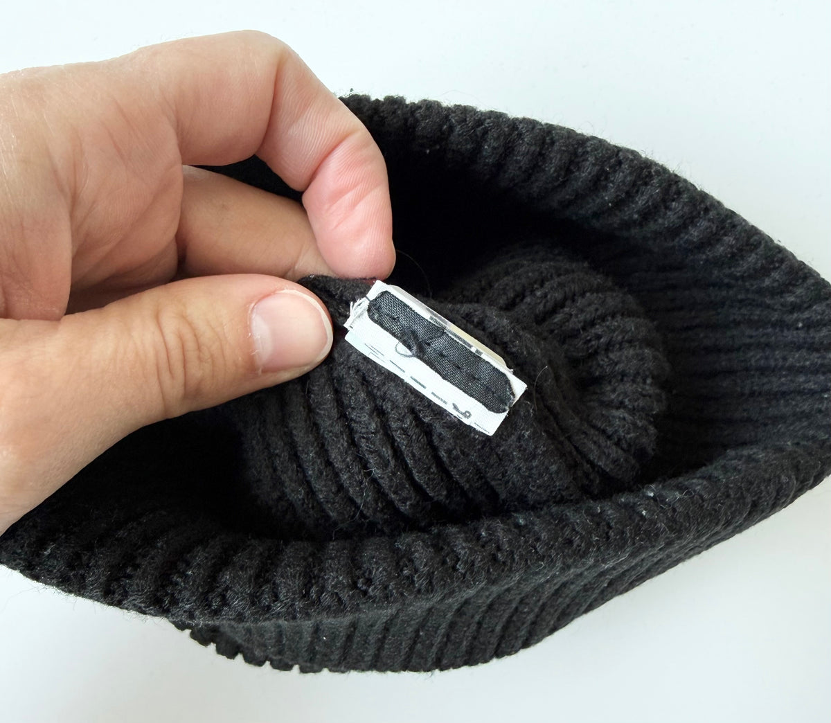 The North Face Black Logo Box Cuffed Ribbed Knit Beanie (12-24 Months)