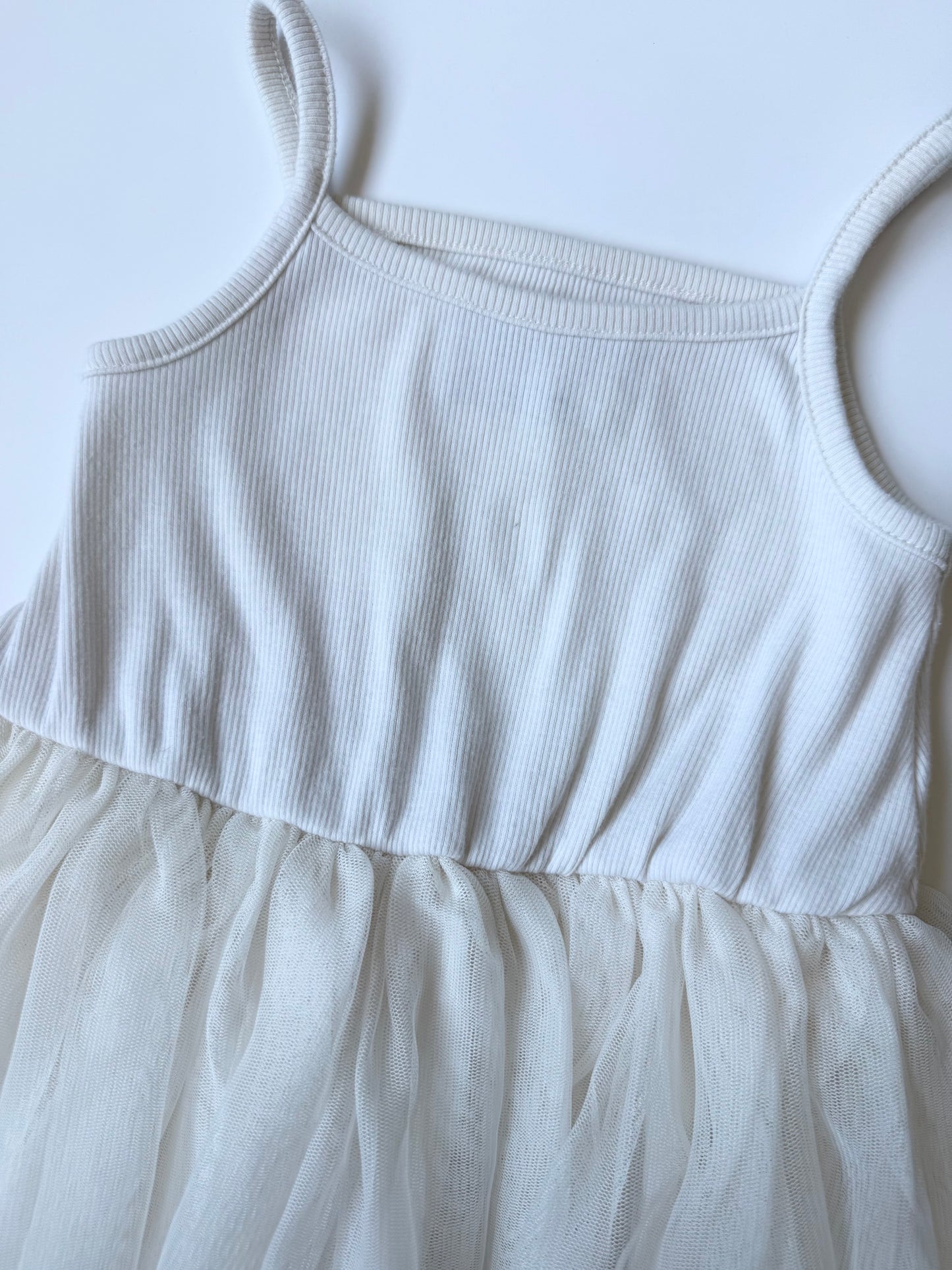 Old Navy White Ribbed Tulle Tank Dress (2T)