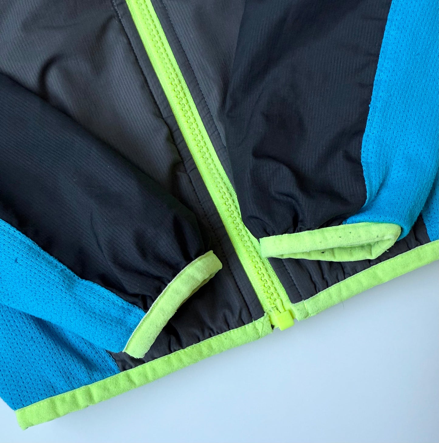 The North Face Black & Blue Reversible Grizzly Peak Wind Jacket (3T)