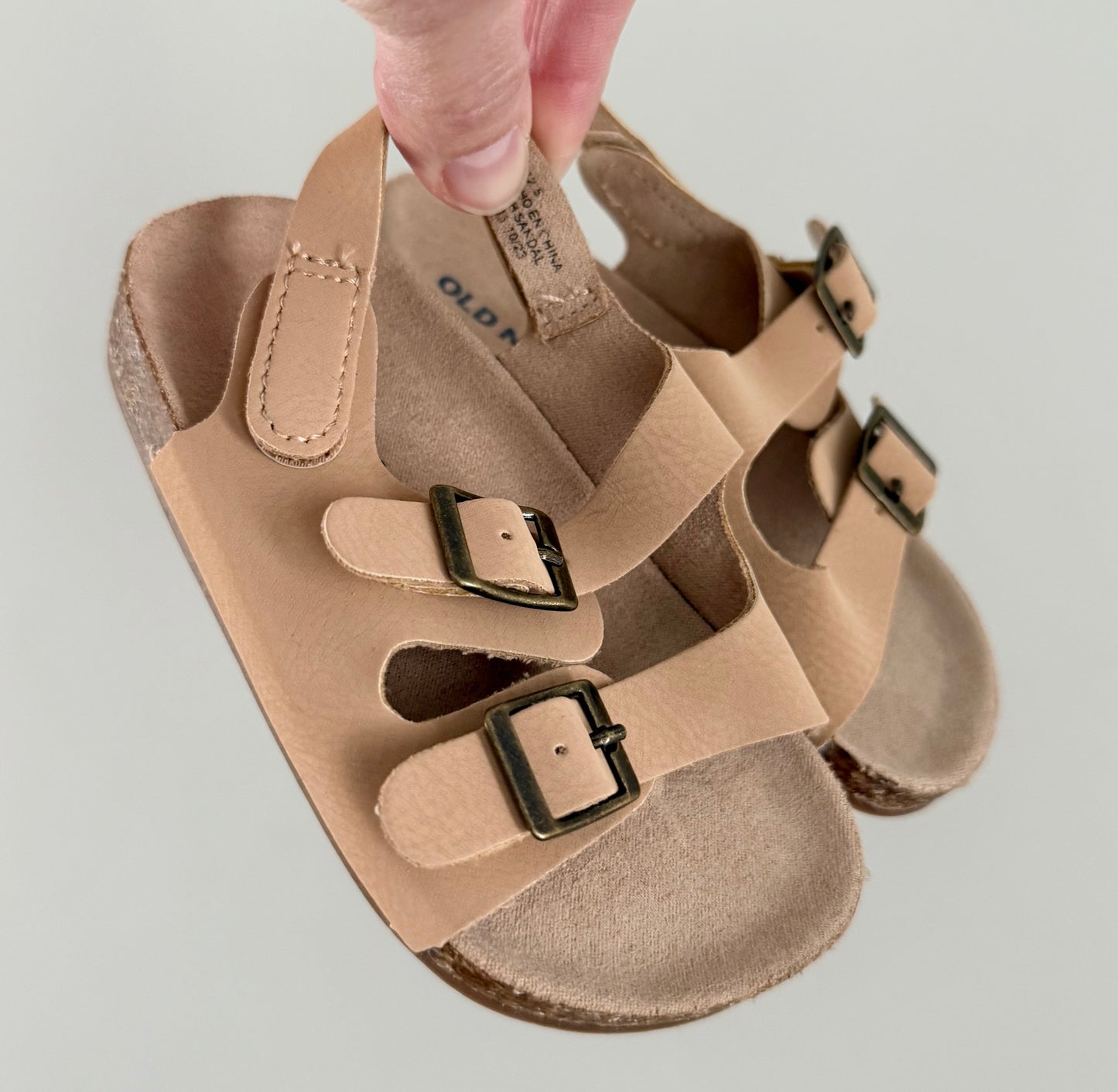 Old Navy Beige Sandals (2.5)