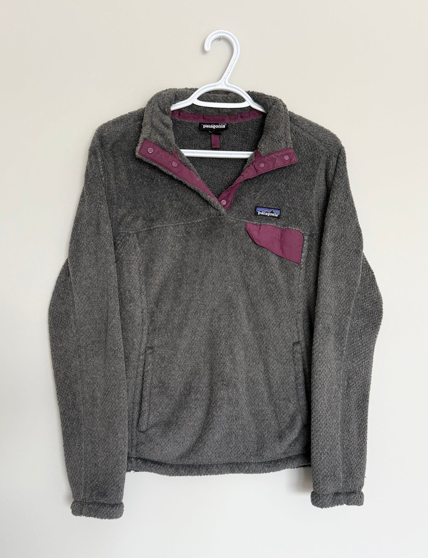 Women's Patagonia Re-Tool Snap-T Fleece Pullover - Dark Grey & Dark Purple (Medium)