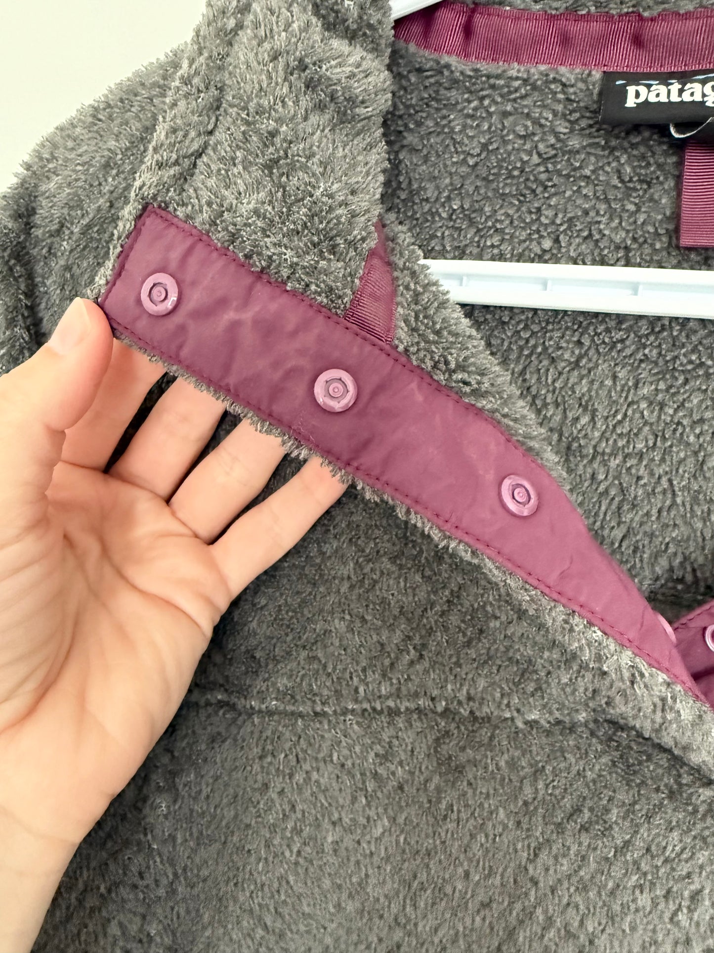 Women's Patagonia Re-Tool Snap-T Fleece Pullover - Dark Grey & Dark Purple (Medium)