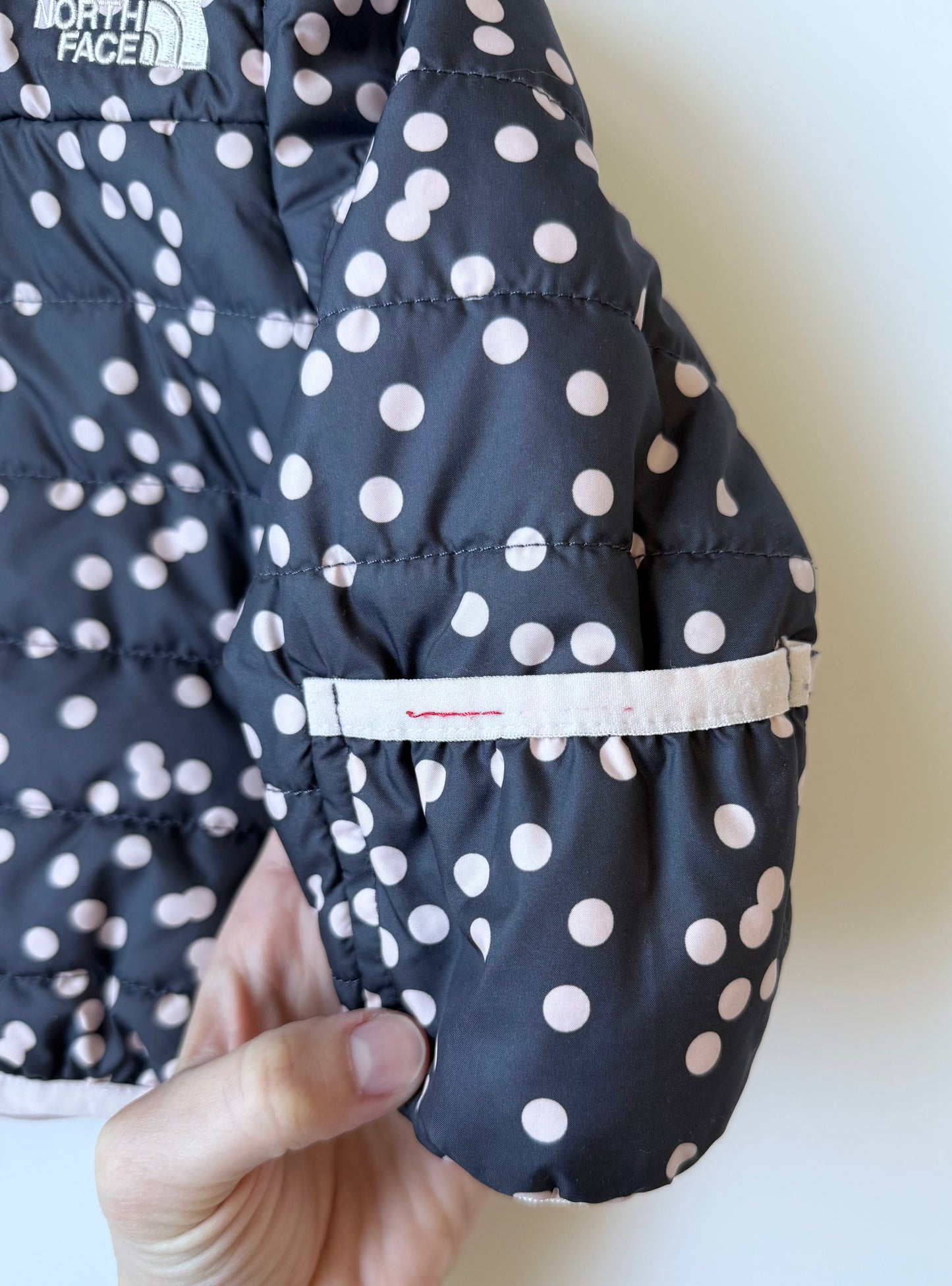 The North Face Perrito Black & Pink Polkadot Reversible Hooded Jacket (6-12 Months)