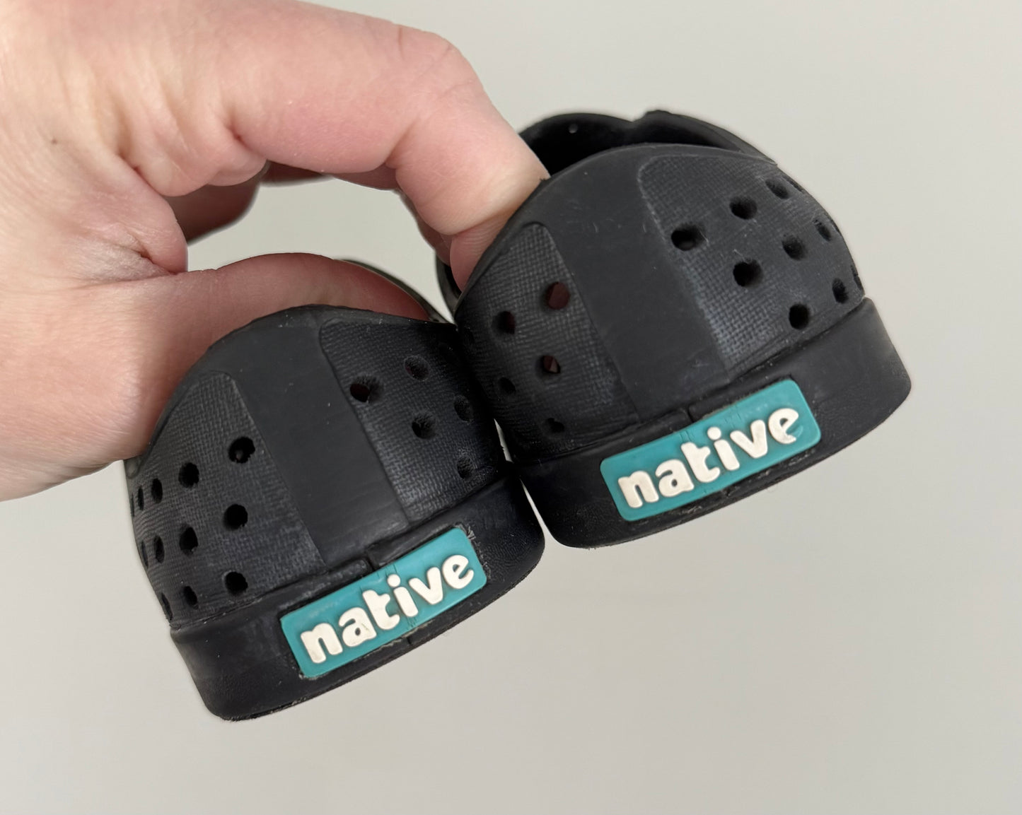 Native All Black Jefferson Slip Ons (7)