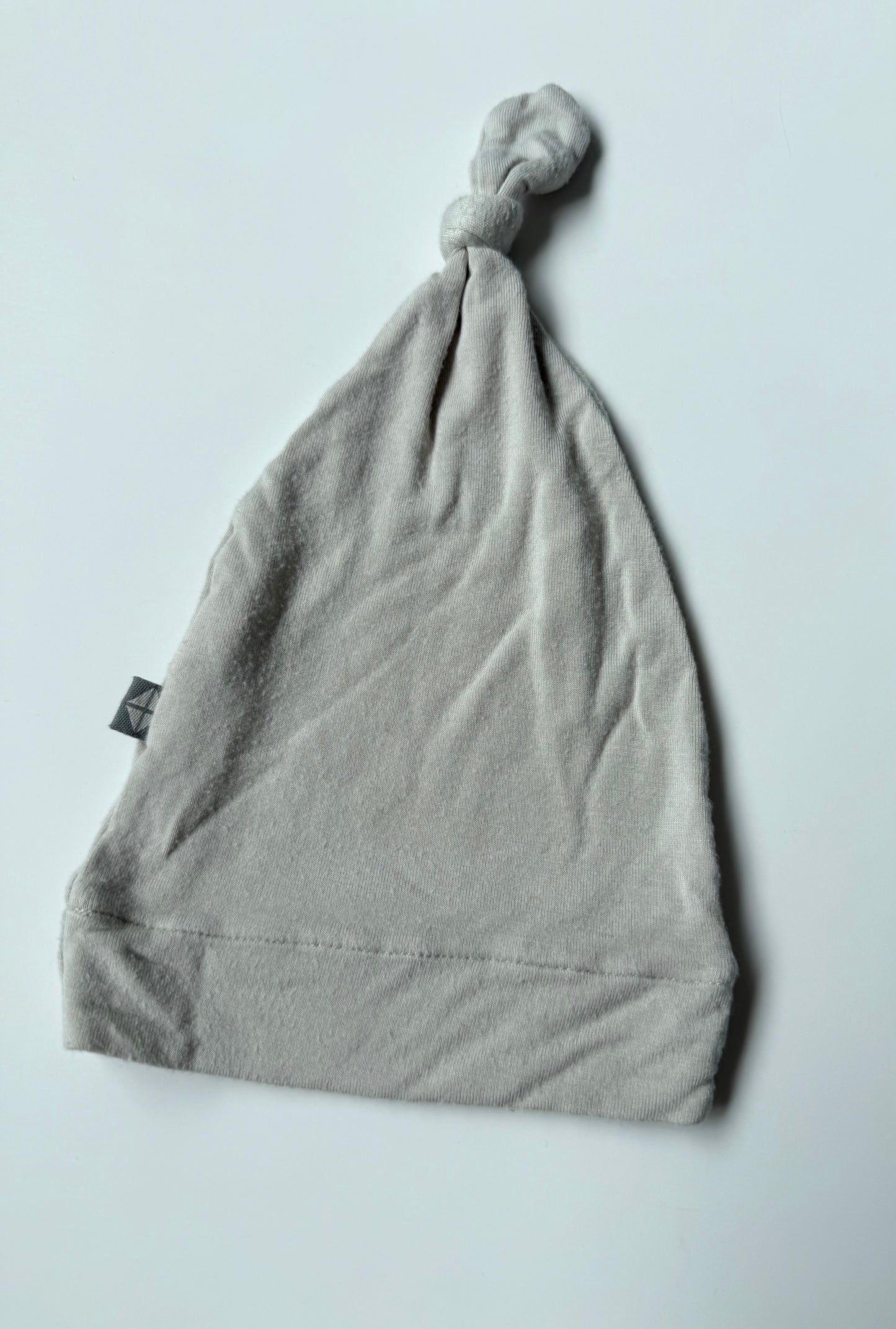 Kyte Storm Knotted Cap (Newborn)