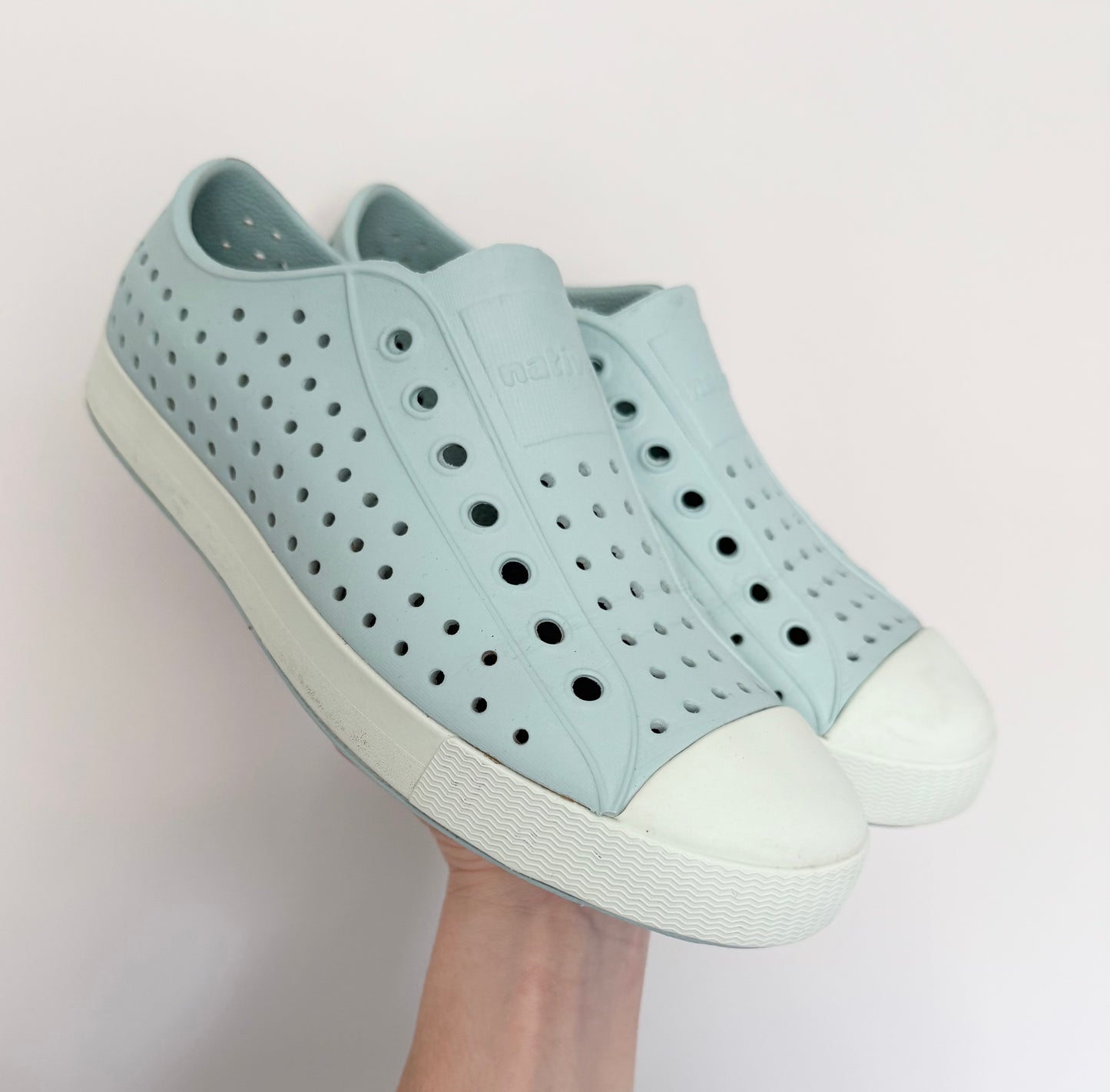 Unisex Native Jefferson Light Blue Slip Ons (W8/M6)