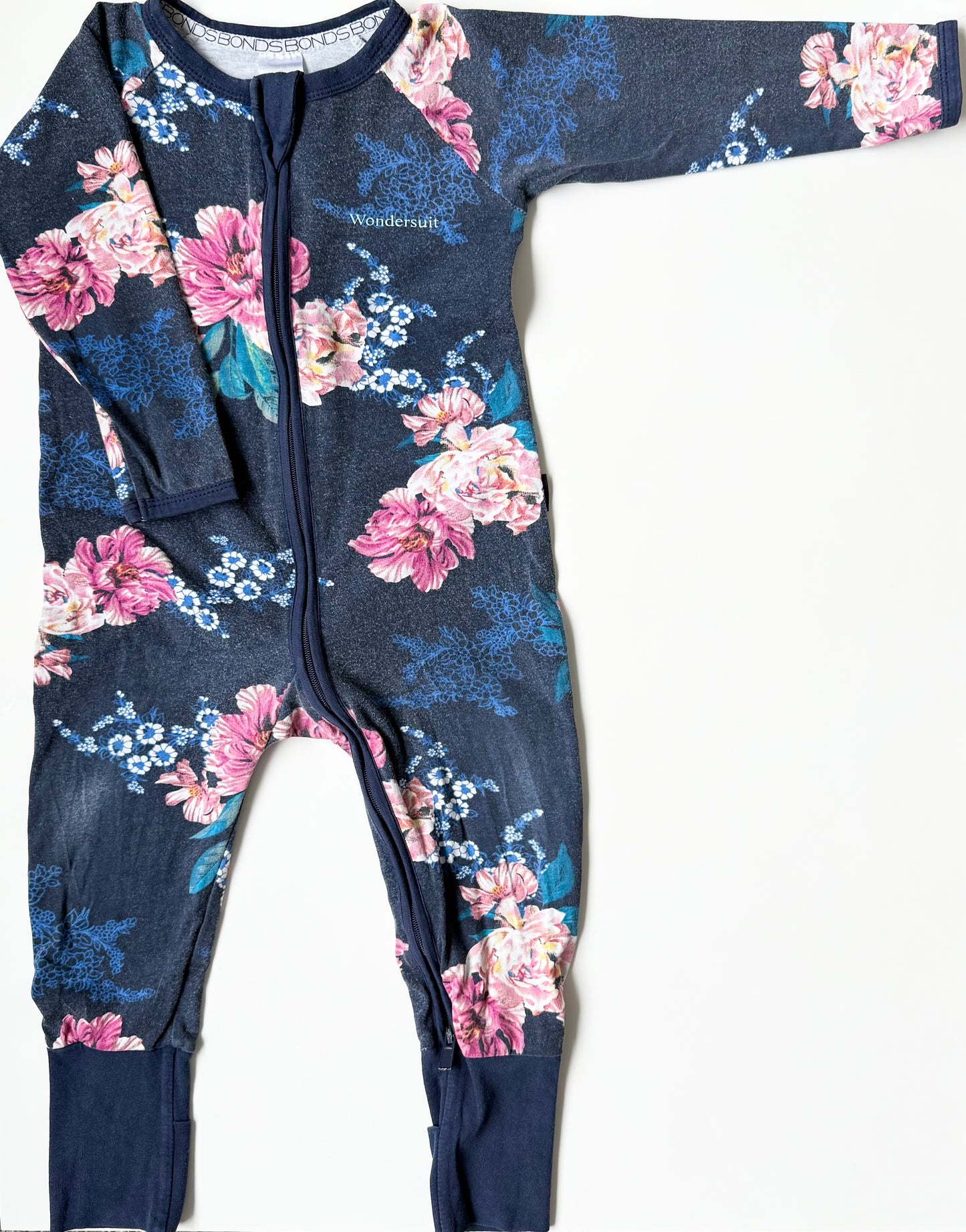 Bonds Wondersuit Blue Floral Sleeper Romper
(12-18 Months)