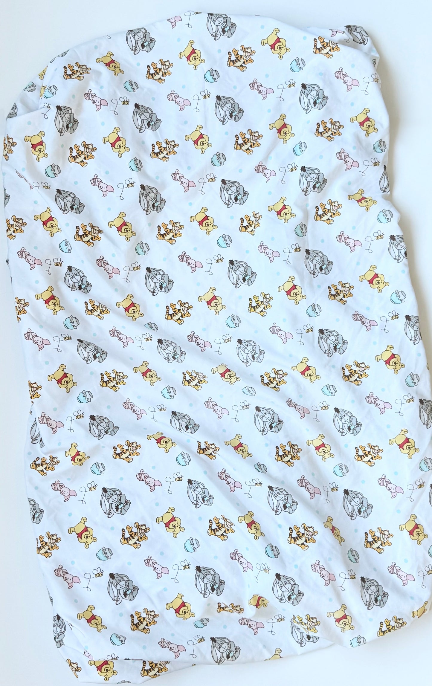 Disney Baby White Winnie the Pooh Crib Sheet (2)