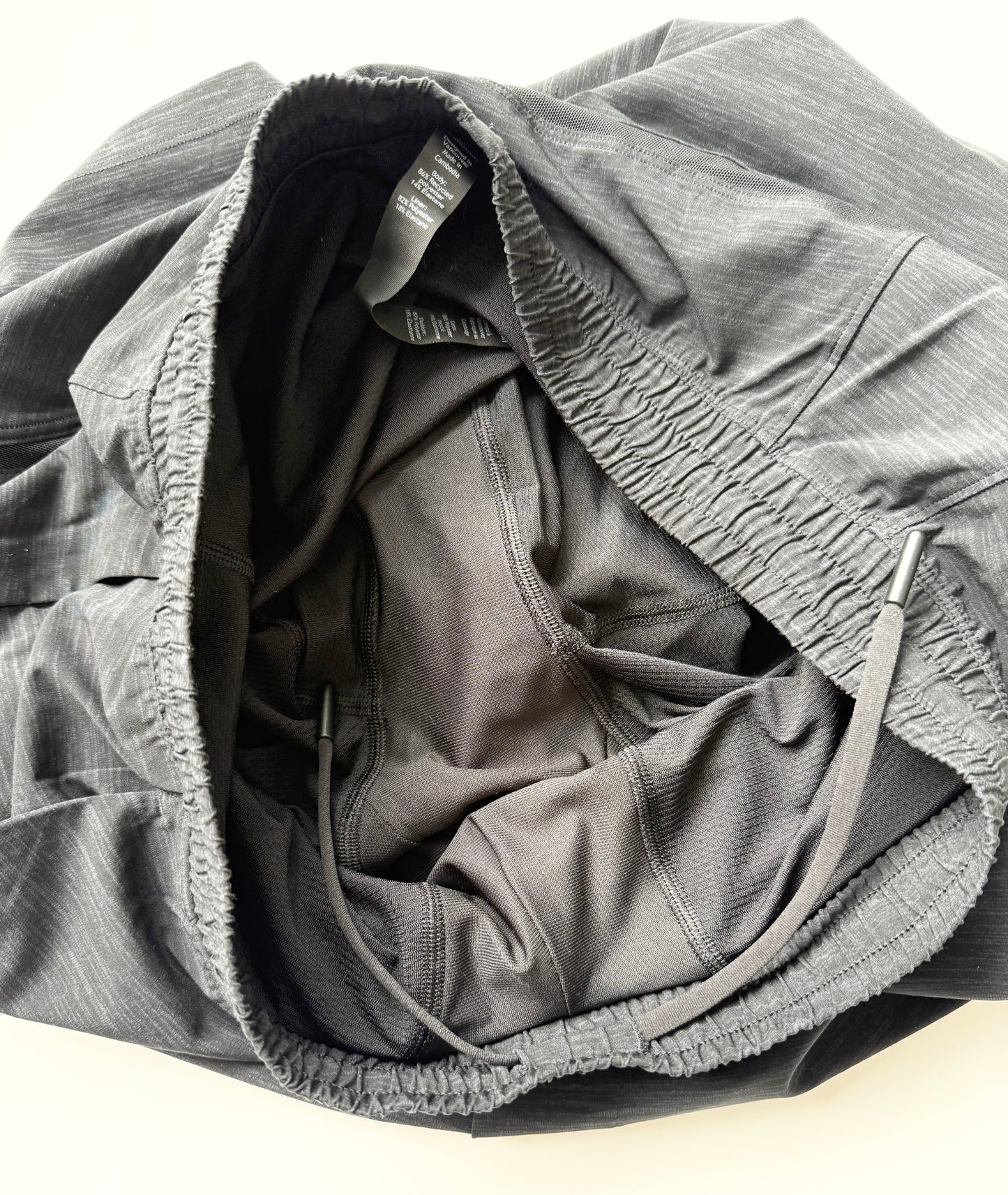 Unisex Lululemon Pace Breaker Shorts in Heathered Black/Grey (Medium)