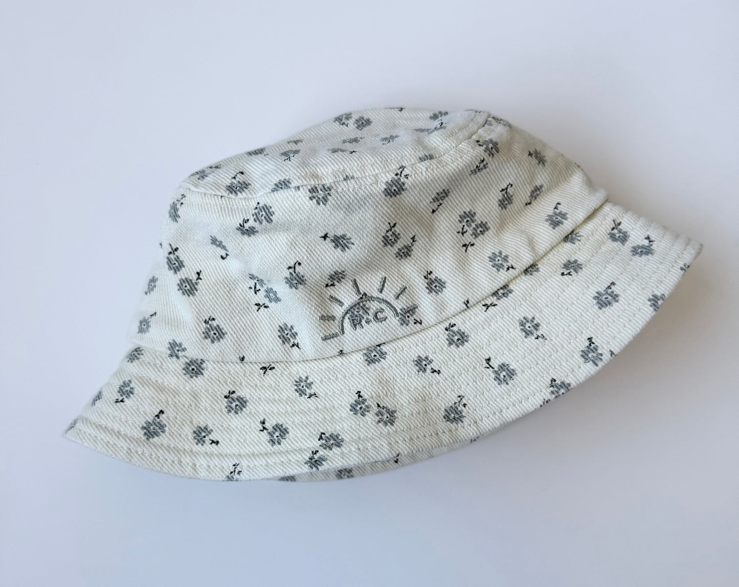 Rylee & Cru Off White & Dainty Blue Flowers Jean Bucket Hat (49CM)