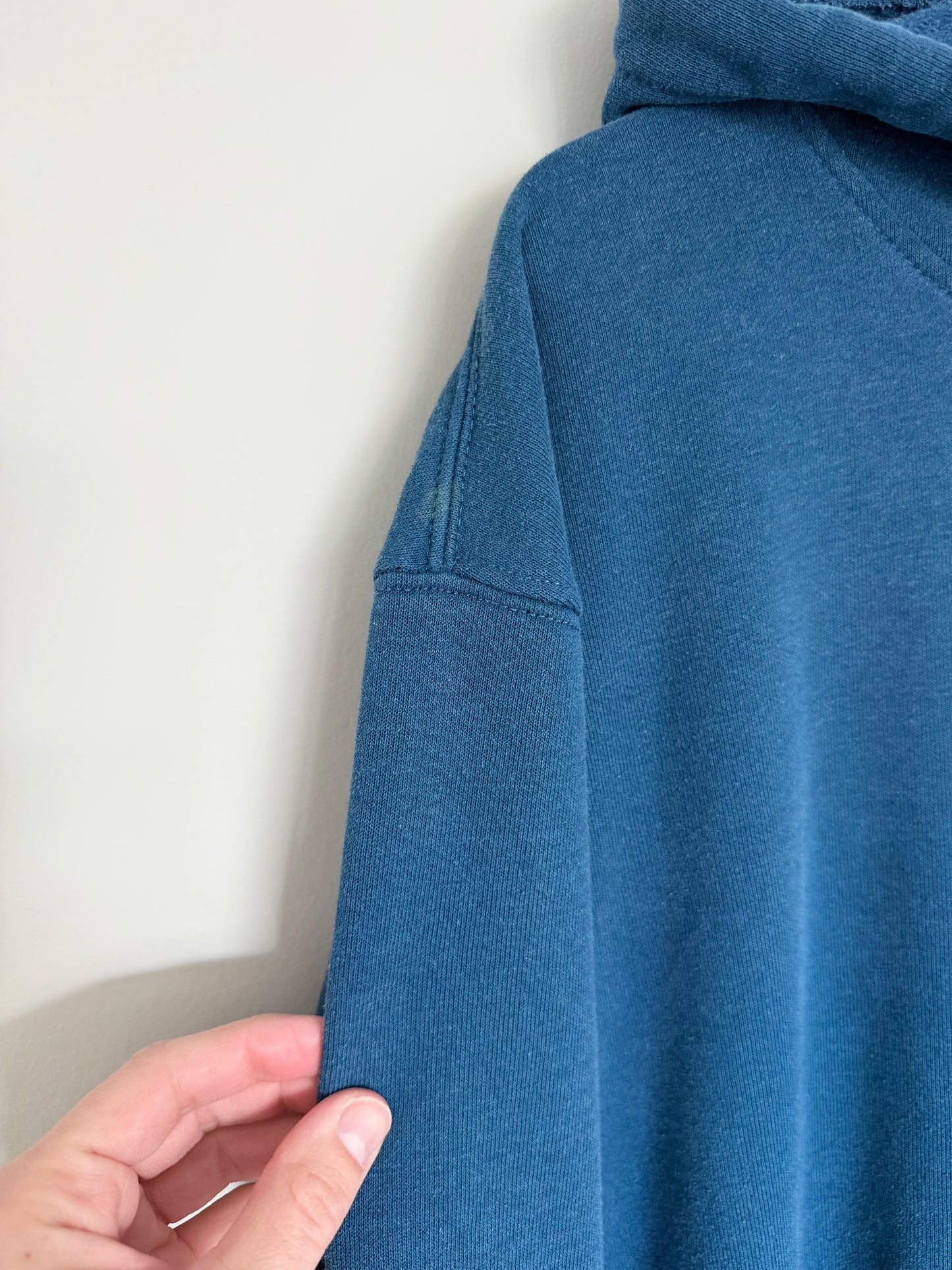 Men’s Carhartt Loose-Fit Midweight Logo Graphic Sweatshirt in Blue & Orange (Extra Large)