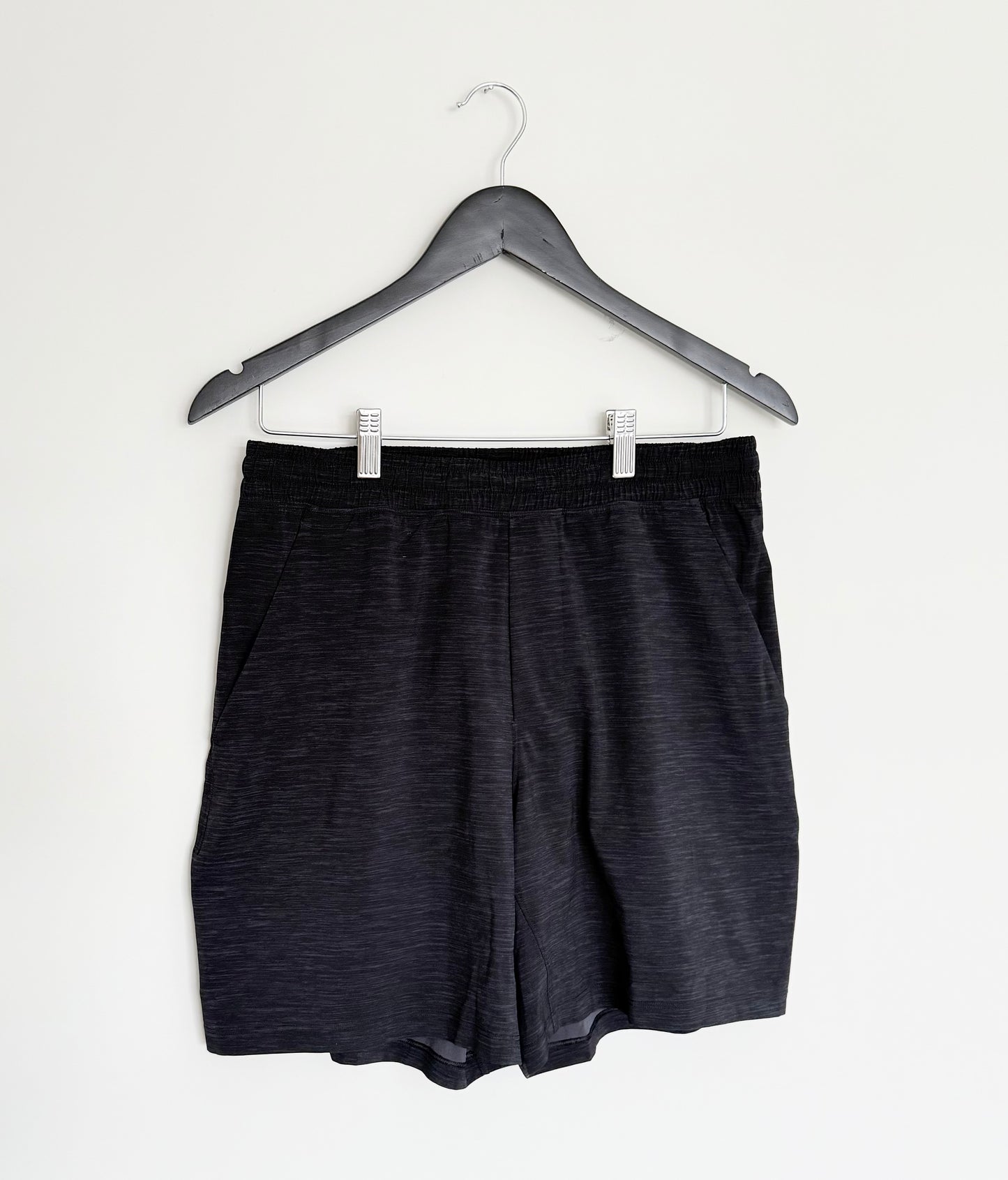 Unisex Lululemon Pace Breaker Shorts in Heathered Black/Grey (Medium)
