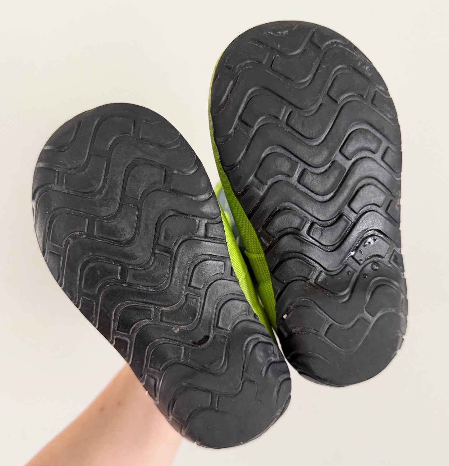 Bogs Blue & Green Robots Rubber Boots (6)