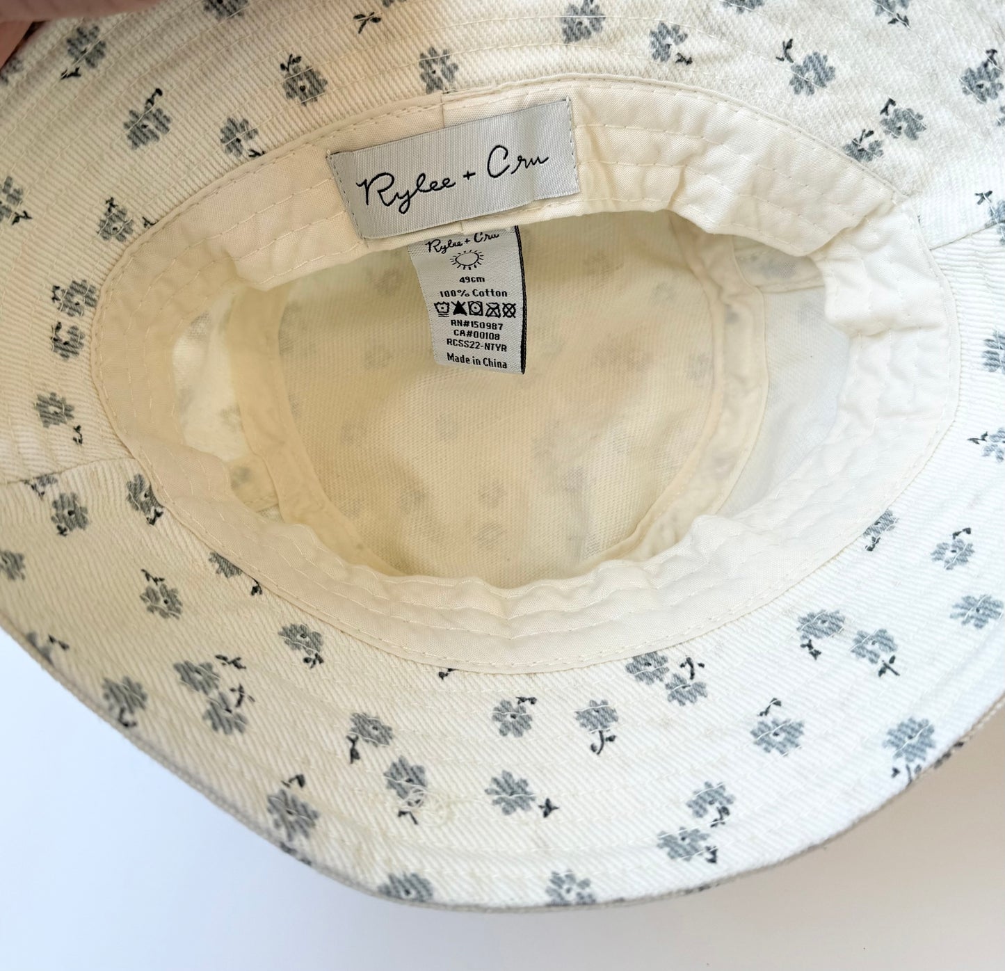 Rylee & Cru Off White & Dainty Blue Flowers Jean Bucket Hat (49CM)