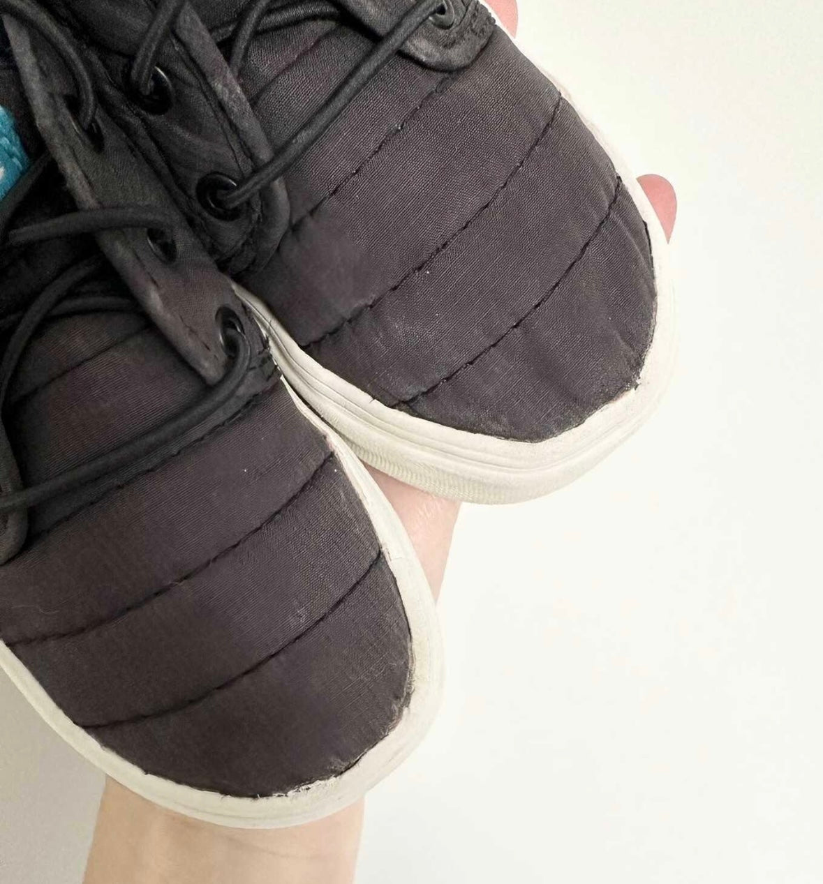 People Black Quilt Sneakers (7)
