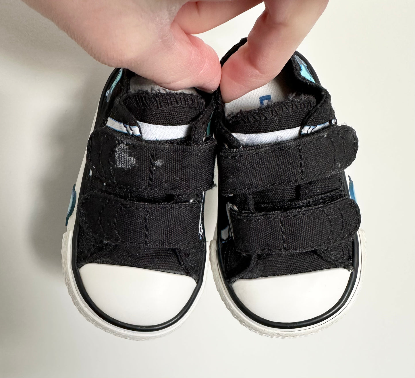 Converse Skateboarding Ghosts Velcro Sneakers (2)