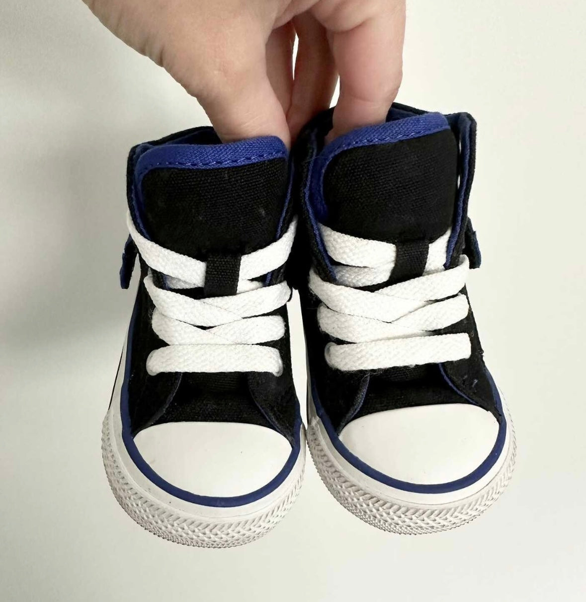 Converse Black & Blue High Top Sneakers (4)