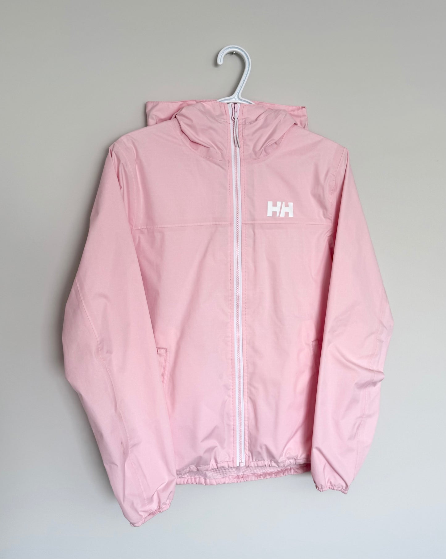 Women’s Helly Hansen Belfast Light Pink Packable Hooded Wind Breaker (Medium)