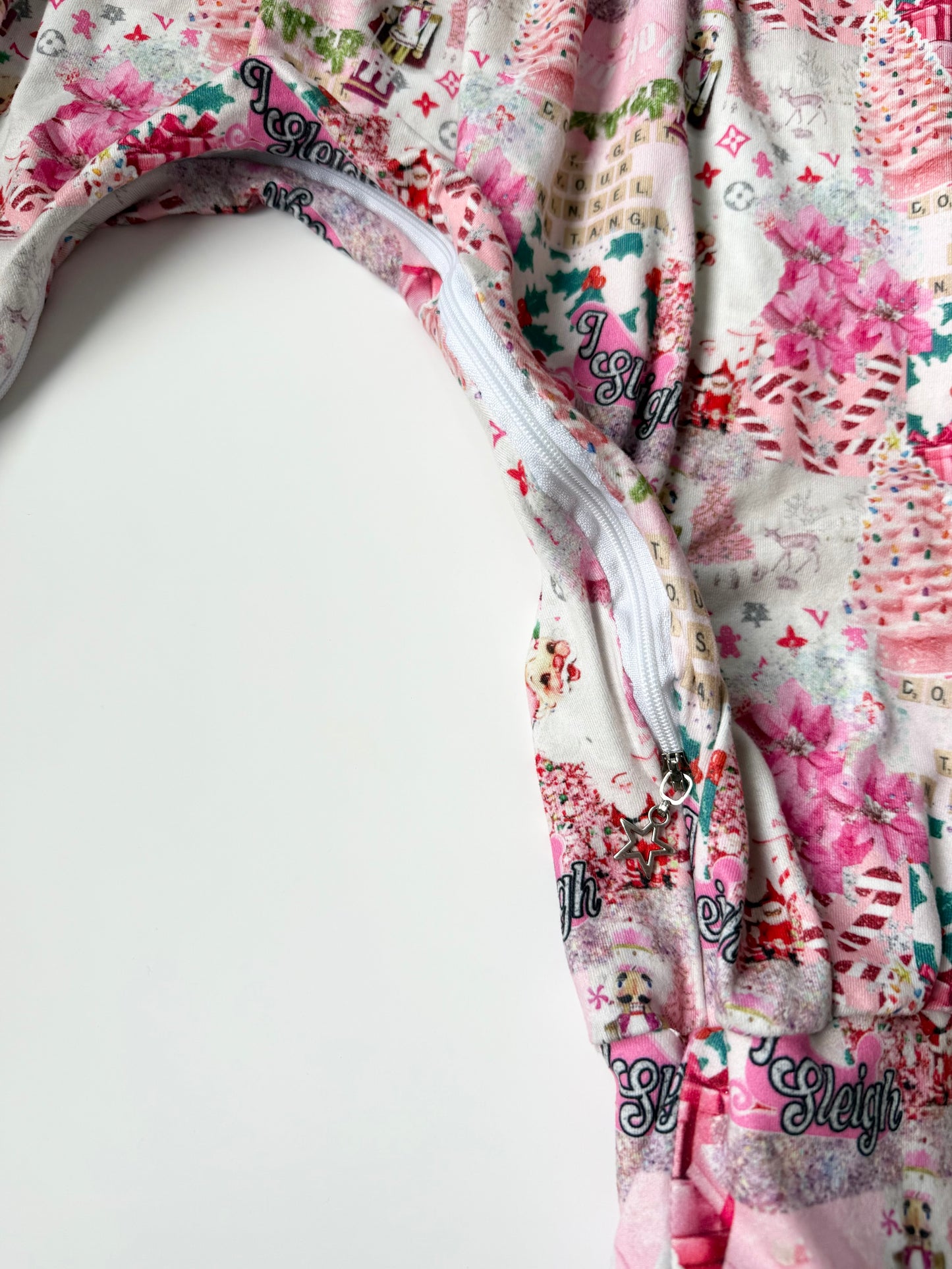 Zayla & Lili’s Boutique Pink Christmas Jumpsuit (3T)