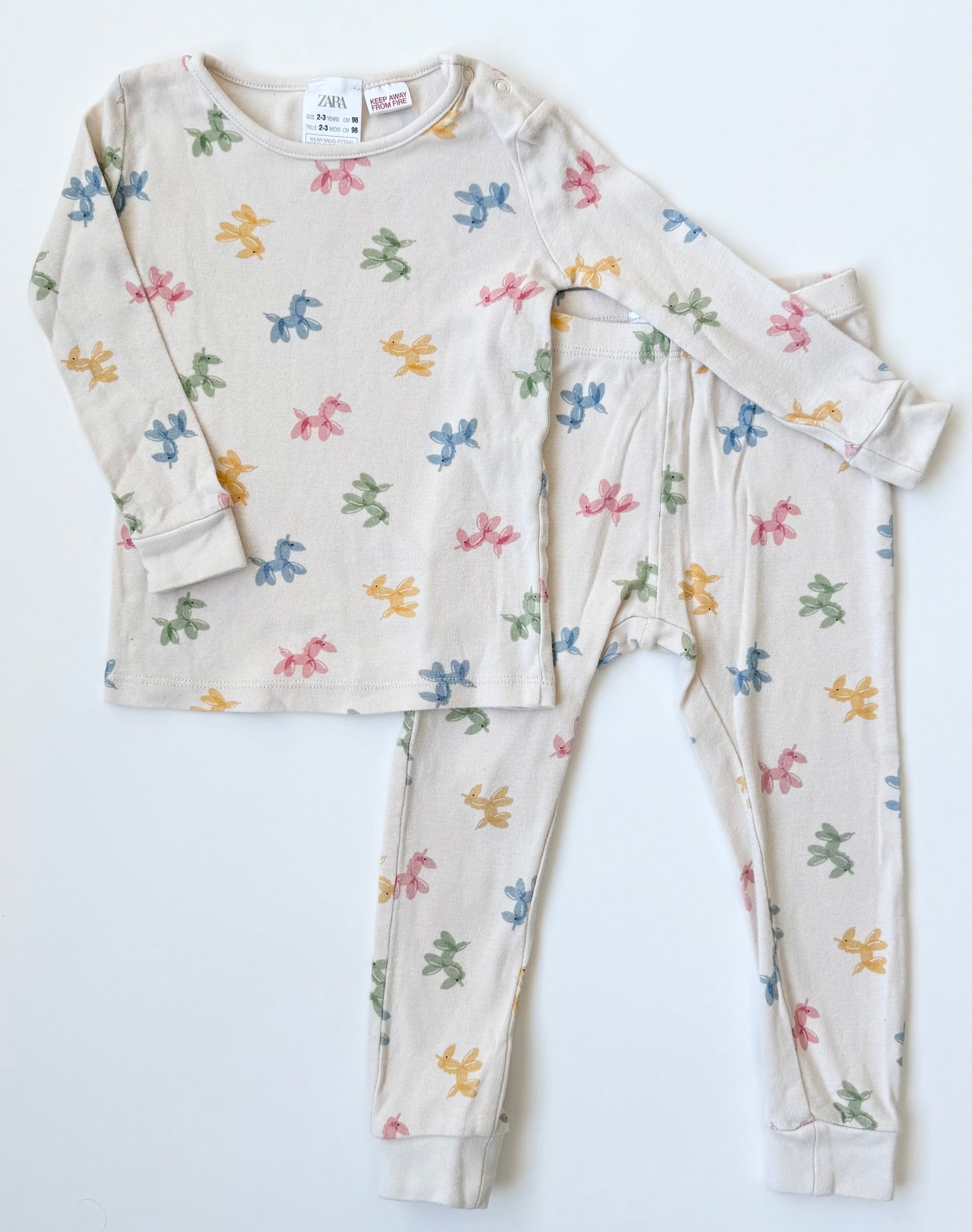 Zara Off White Balloon Animals Two Piece PJ Set (2-3 Years)