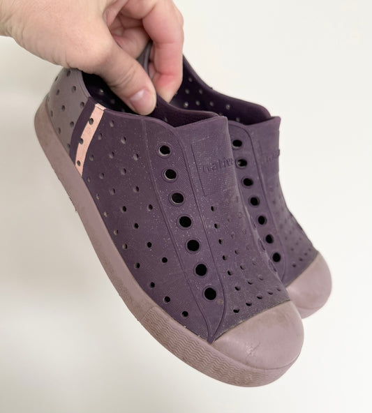 Native Dark Purple Pattern Jefferson Slip Ons (12)
