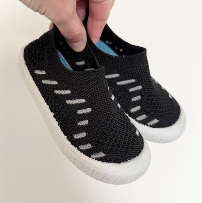 Jan & Jul Black Knit Slip Ons (7)