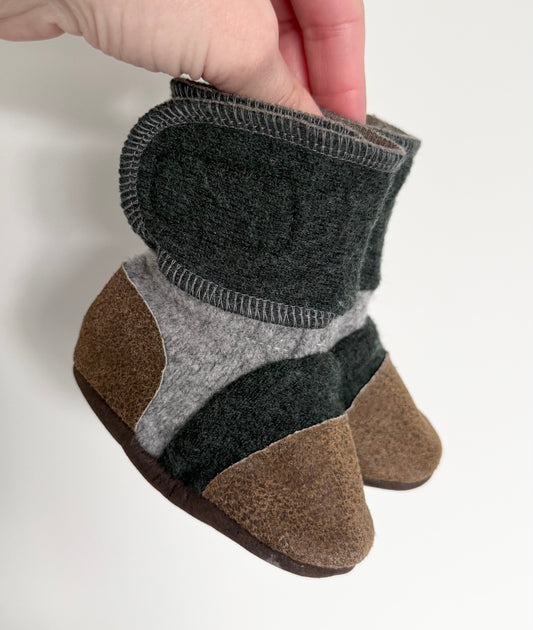Nooks Green & Grey Wool Booties (2.5/3)