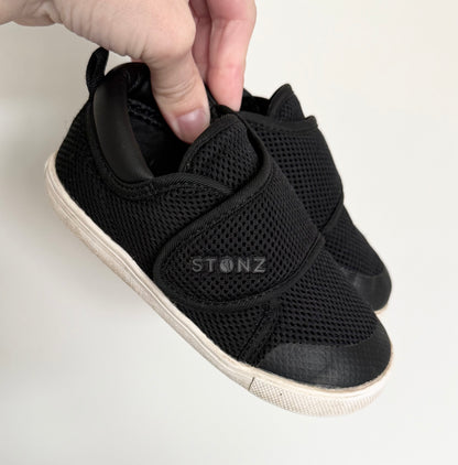 Stonz Black Cruiser Velcro Sneakers - Toddler (9T)