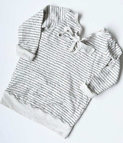Childhoods White & Black Speckled Sweater (4T)