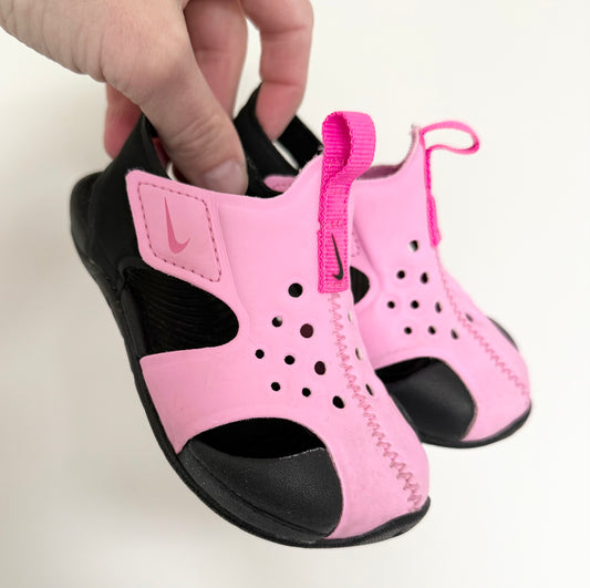 Nike Pink & Black Sunray Protect 2 Sandal (6)