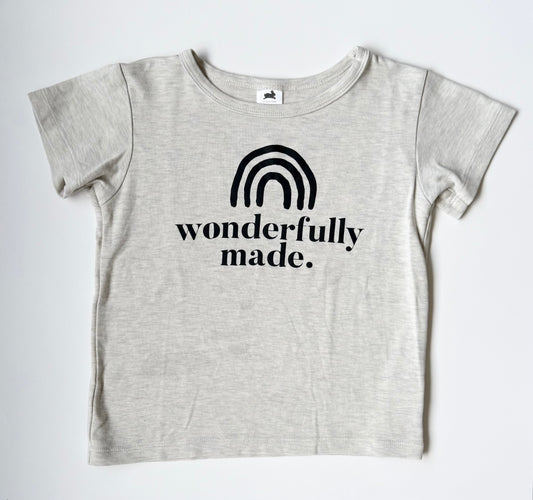 Little & Livey Light Grey Heathered “Wonderfully Made” T-Shirt (3/4 Years)