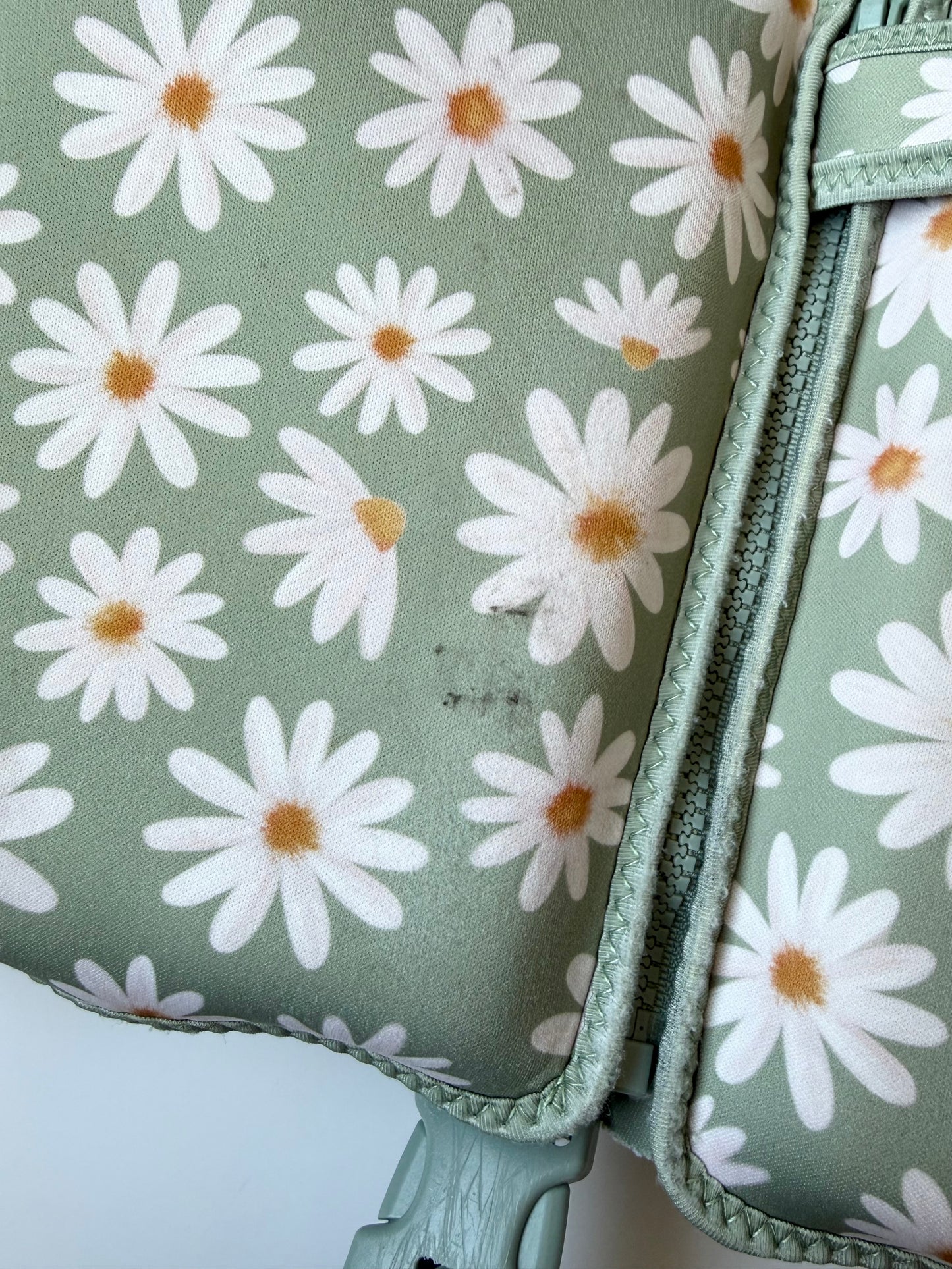 Current Tyed Swim Vest in Sage Daisies (3-6 Years)