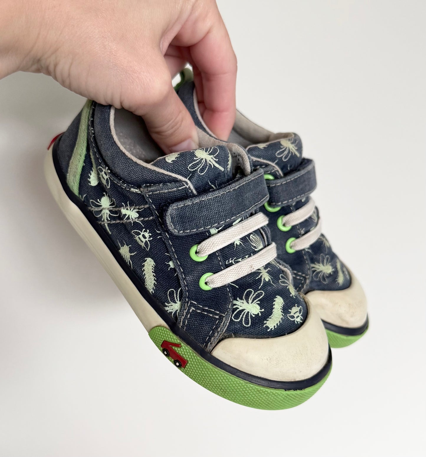 See Kai Run Blue & Green Bugs Velcro & Stretch Lace Sneakers (9)