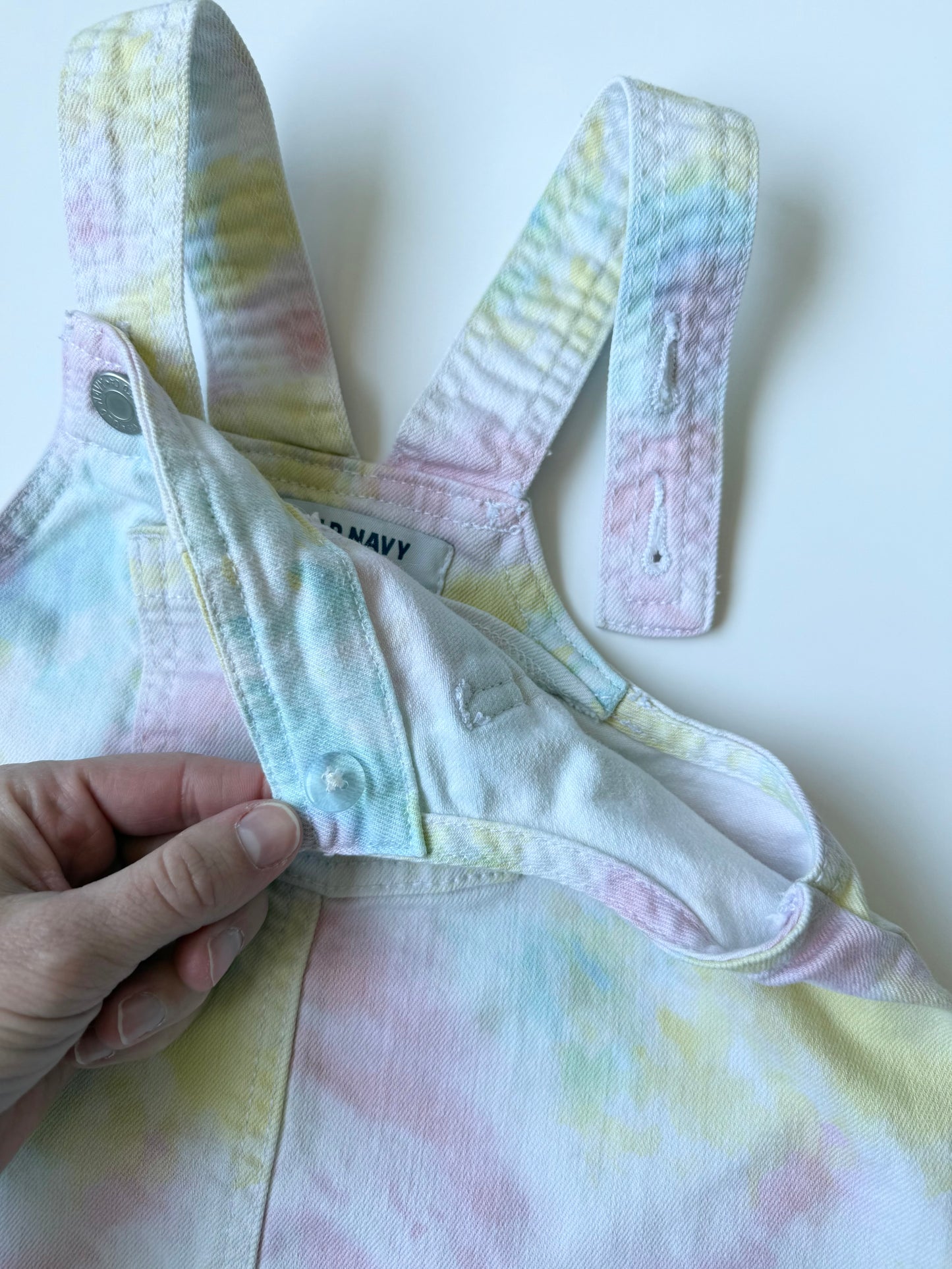 Old Navy Light Pastel Tie Dye Jean Skirtall (3T)