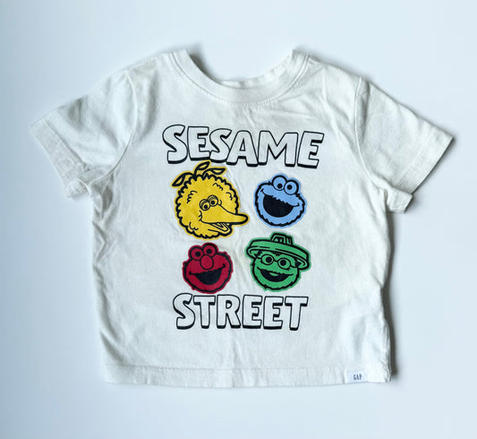Baby Gap x Sesame Street White Character Heads T-Shirt (2 Years)