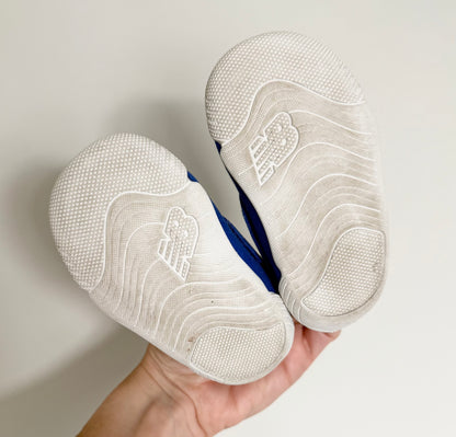New Balance New-B Hook & Loop Bright Blue Velcro Sneakers (3)