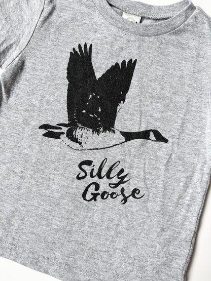 Kavio Grey “Silly Goose” T-Shirt (2/3T)